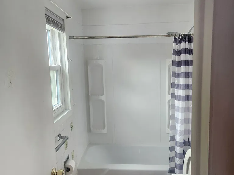 58 Montgomery St — Photo 5