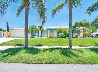 360 Saturn Ave, Tequesta, FL 33469