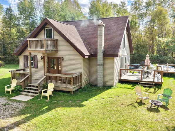 105 E Winegars Rd, Gladwin, MI 48624