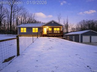 6779 Brophy Rd, Howell, MI 48855