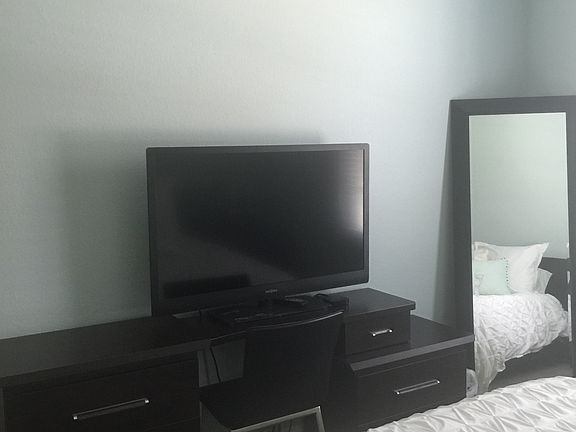 5th image of 4417 Riverview Dr