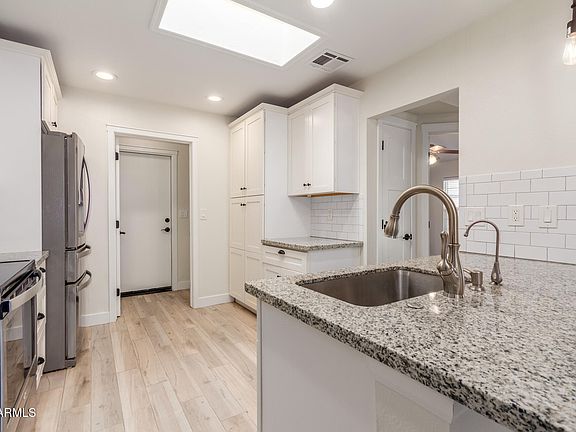 5th image of 1640 E JAVELINA Circle