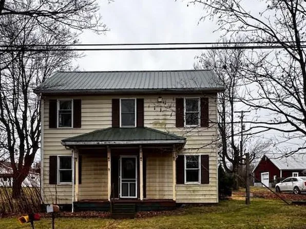 8211 Clear Ridge Rd, Clearville, PA 15535