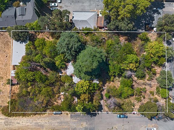 3rd image of 7520 Lohse Way