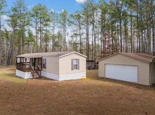 390 Bluff Rd, Big Sandy, TN 38221