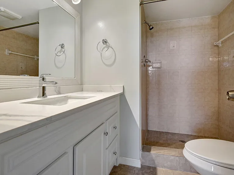 8225 Sunrise Lakes Dr N #303 — Photo 10