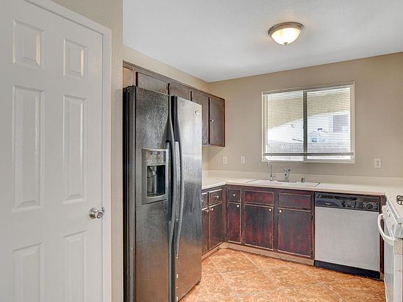 3rd image of 4199 Heller Dr