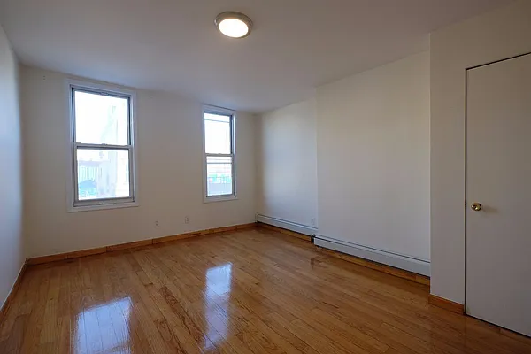 Rented by Keller Williams NYC | media 14