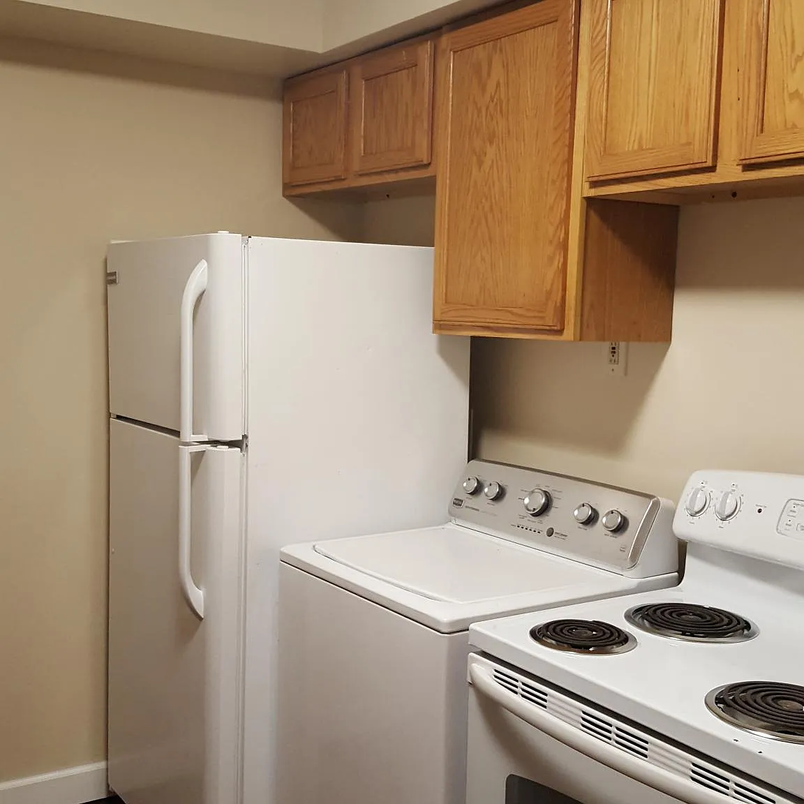 3 bed, 1040 sqft, $1,550 — Photo 3