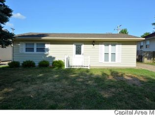 1824 Stonehenge Rd, Springfield, IL 62702