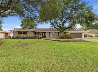 3875 Kenwood Dr, Beaumont, TX 77706