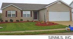 1st image of 9 Charles Dr