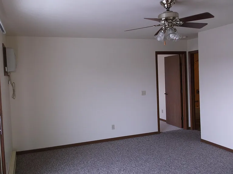844 Meadowview Ln #32 — Photo 10
