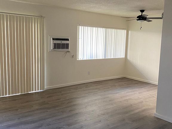 Brand new wall air conditioner