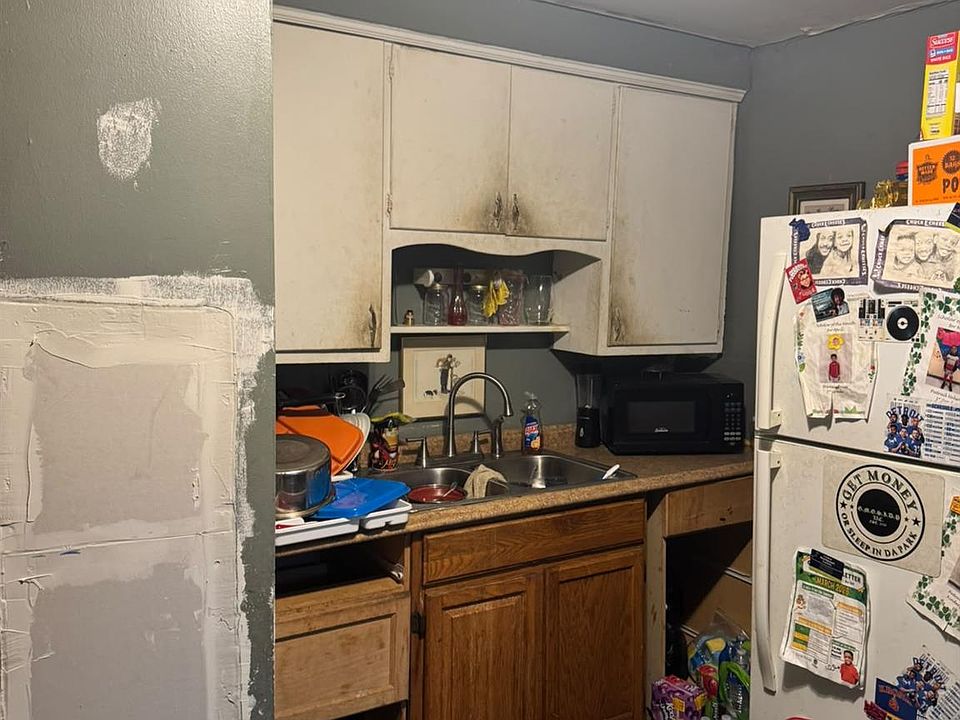 17195 Asbury Park, photo 3