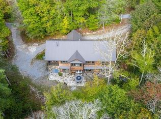 37 W Green Briar Ln, Green Mountain, NC 28740