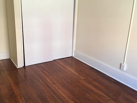 2nd image of 3015 Richmond St APT 2F