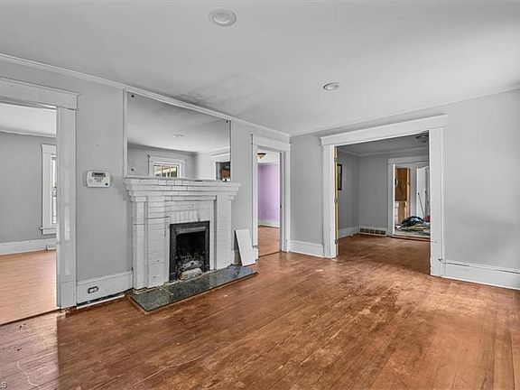 5th image of 1514 Elwood Ave