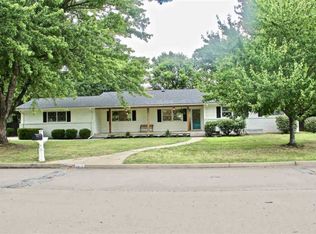 8202 E Willowbrook Rd, Wichita, KS 67207