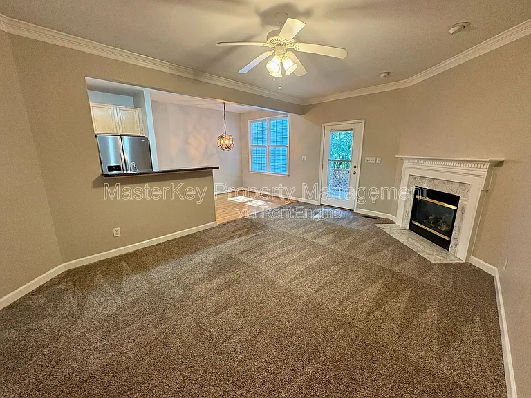 4506 Treerose Way — Photo 9