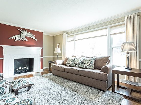 4th image of 3425 Country Club Dr