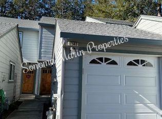 1347 Eardley Ave, Santa Rosa, CA 95401