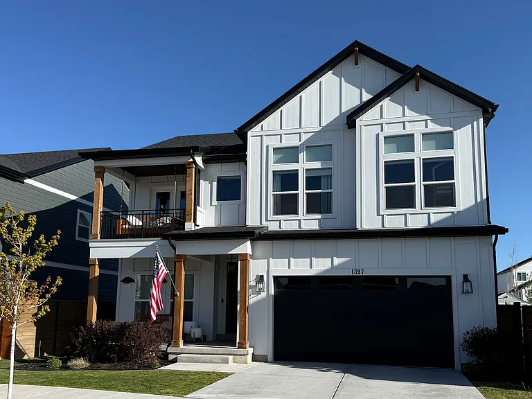 1397 Sumac Cir — Photo 1