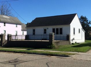 55 2nd St S, Lewiston, MN 55952