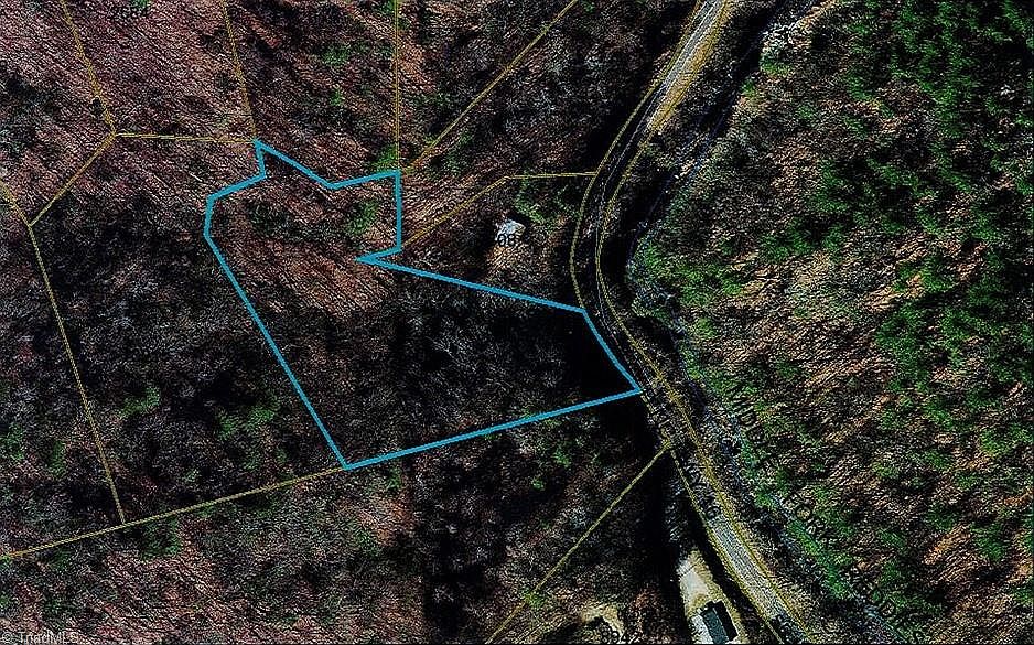 1st image of 27 N Old State Highway 16