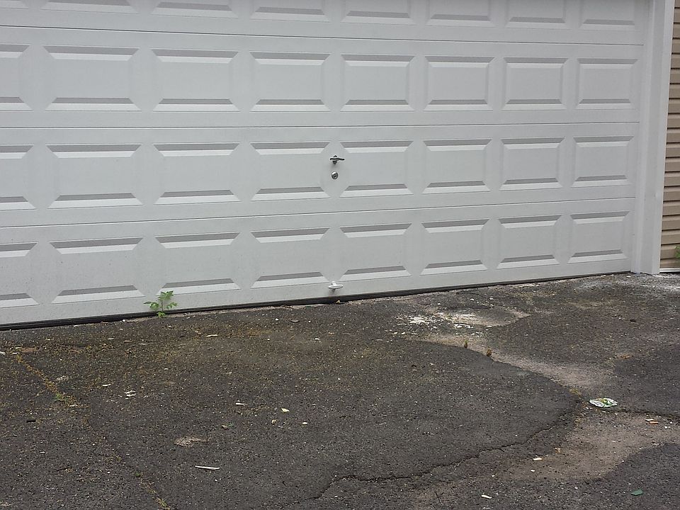 2nd image of 34-36 Isabella Ave