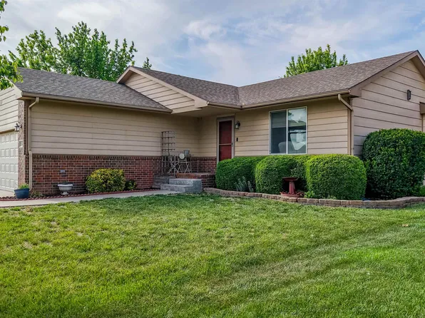 104 Sheffield St, Newton, KS 67114