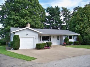 4651 Wave Dr, Erie, PA 16505