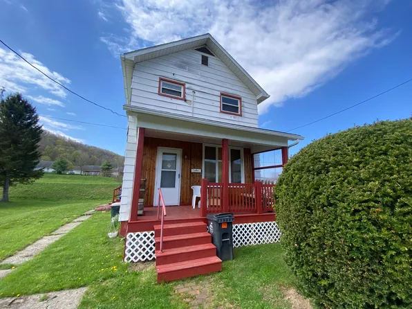 1001 Worth St, Reynoldsville, PA 15851