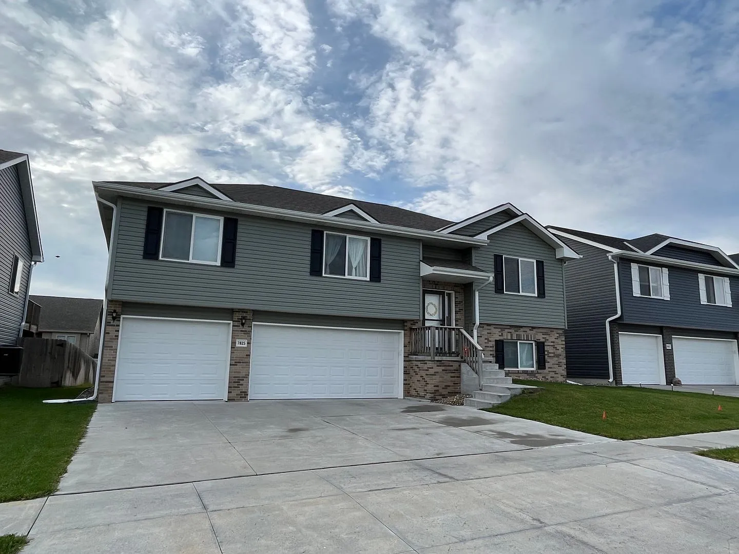 7825 Yankee Woods Dr-4bed/3bath house — Photo 2