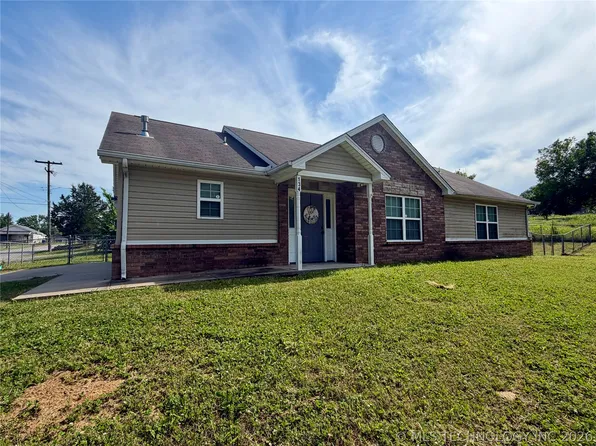 134 E 2nd St, Drumright, OK 74030