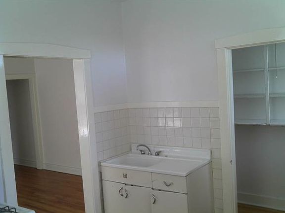 4th image of 6783 N Olmsted Ave #2