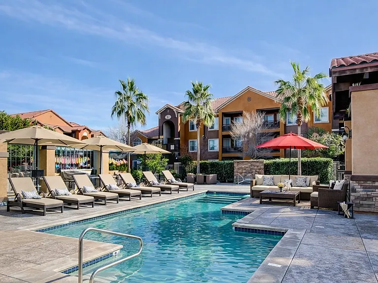 Tierra Pointe Apartments — Photo 17