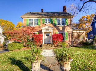 2593 Dartmoor Rd, Cleveland Heights, OH 44118