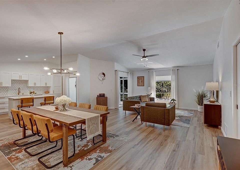 1st image of 3925 Oakhurst Blvd