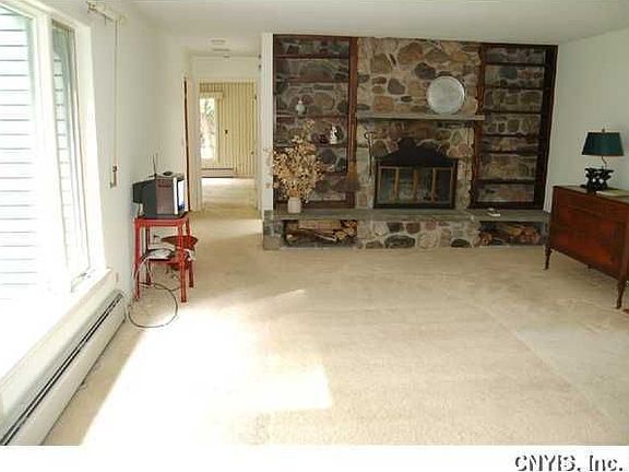 3rd image of 5018 Pine Valley Dr