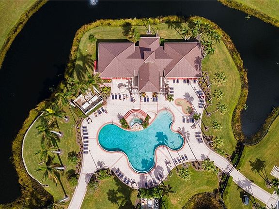 2nd image of 15069 Cloverdale Dr