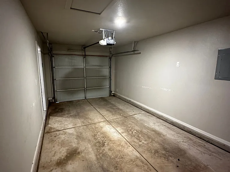 3419 Tiffin Ave — Photo 21
