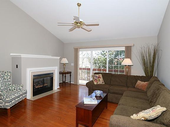 5th image of 113 Whispering Knolls Ct