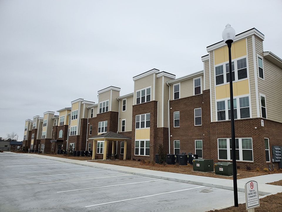 1st image of 154 Lance Ave #5354770