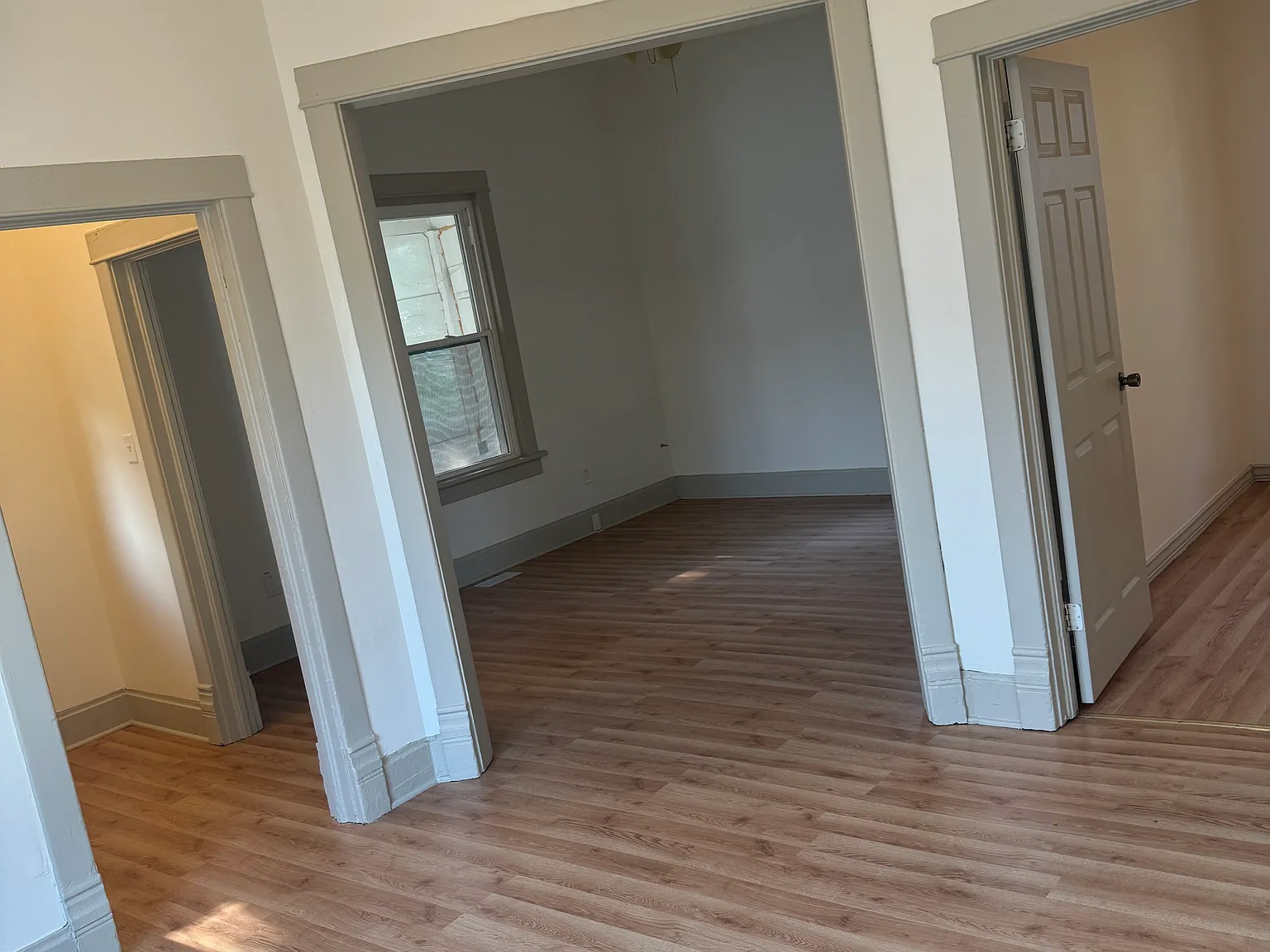 4 bed, 1387 sqft, $1,600 — Photo 4
