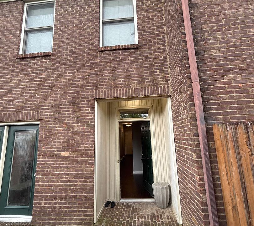 1st image of 317 Bainbridge Dr APT N