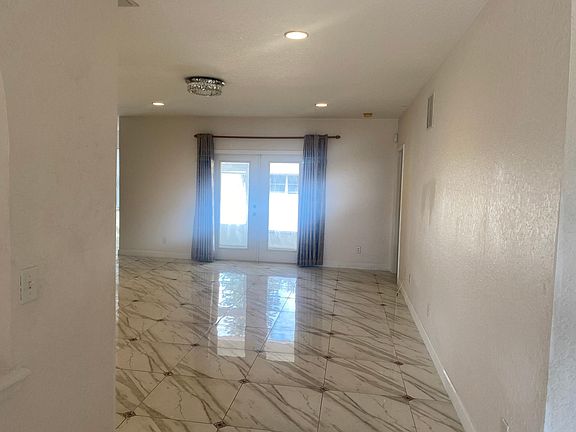 5th image of 3127 Salton St