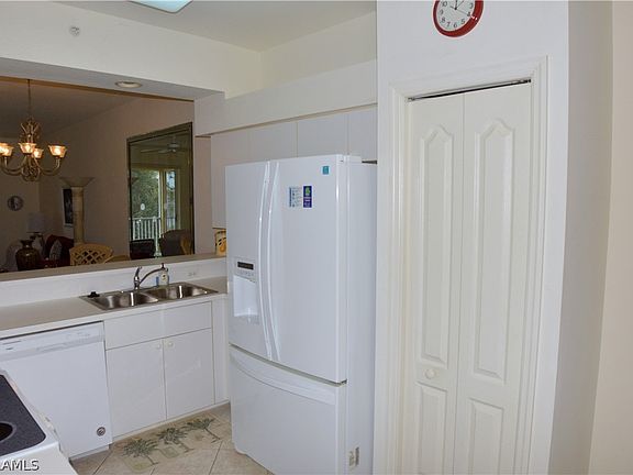 5th image of 8076 Queen Palm Ln S #435