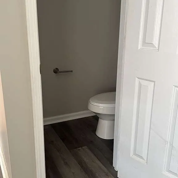 129 Sandy Ln — Photo 1