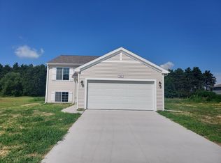 7965 Sierra Dr, Belding, MI
